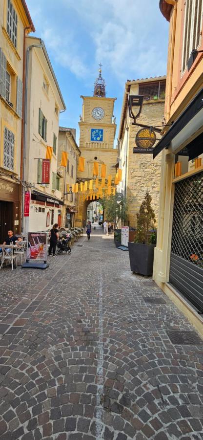 Joli 4 Pieces Salon De Provence Salon-de-Provence Exterior foto